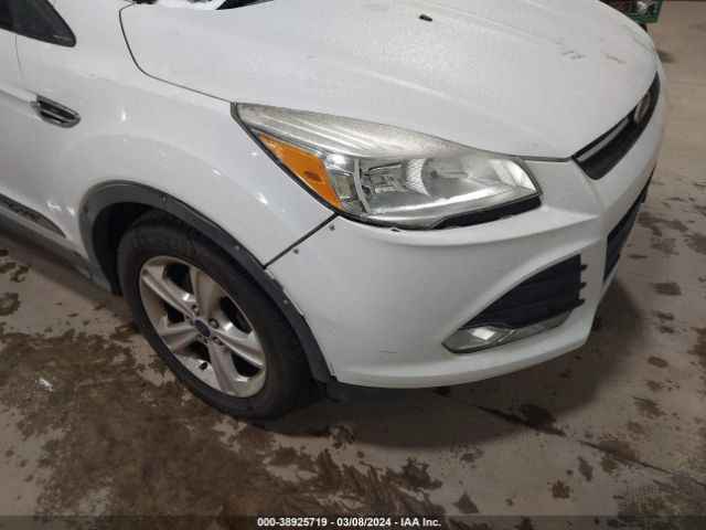 Photo 5 VIN: 1FMCU0G72FUB35840 - FORD ESCAPE 