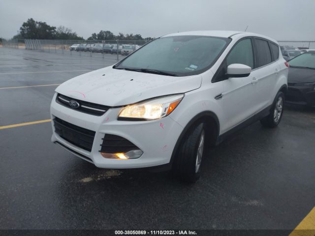 Photo 1 VIN: 1FMCU0G72GUA38851 - FORD ESCAPE 