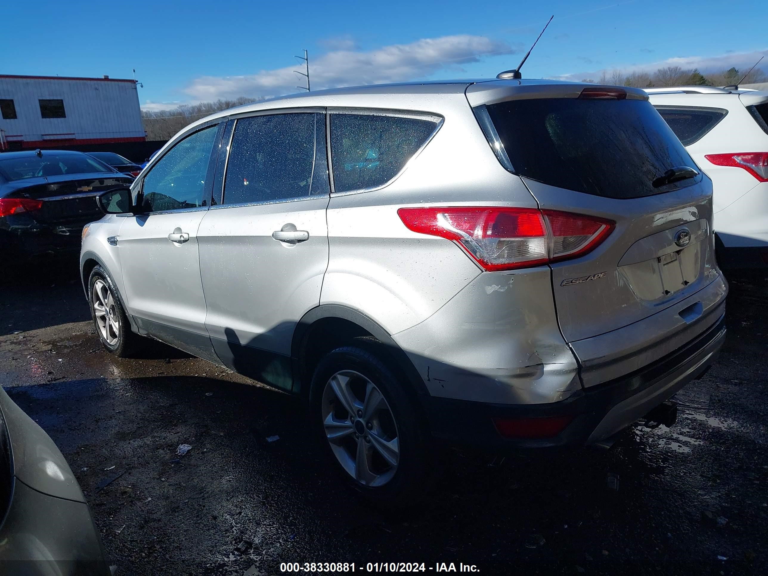 Photo 2 VIN: 1FMCU0G73GUC77907 - FORD ESCAPE 