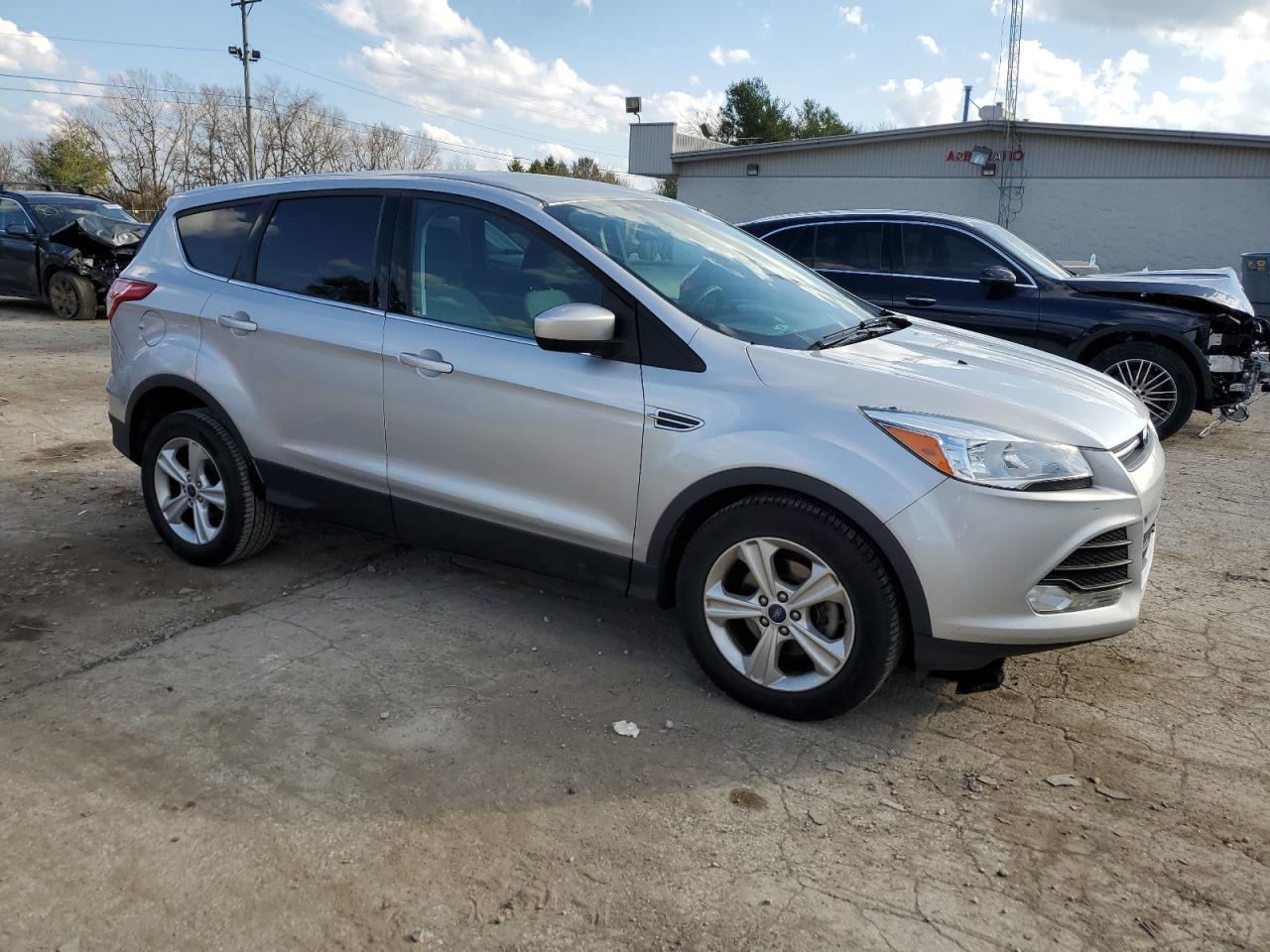 Photo 3 VIN: 1FMCU0G74FUA75706 - FORD ESCAPE 