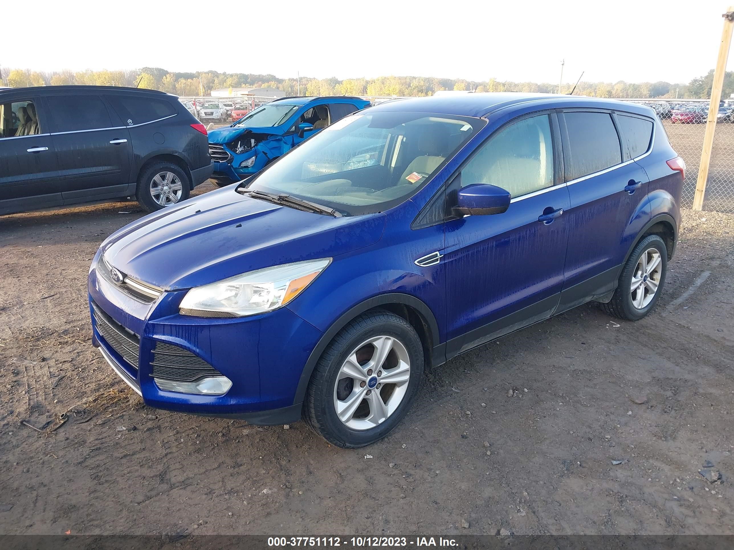 Photo 1 VIN: 1FMCU0G76FUB40684 - FORD ESCAPE 