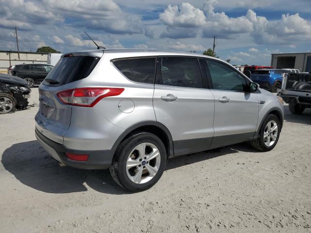 Photo 2 VIN: 1FMCU0G76FUC61263 - FORD ESCAPE SE 