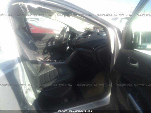 Photo 4 VIN: 1FMCU0G76GUB03216 - FORD ESCAPE 