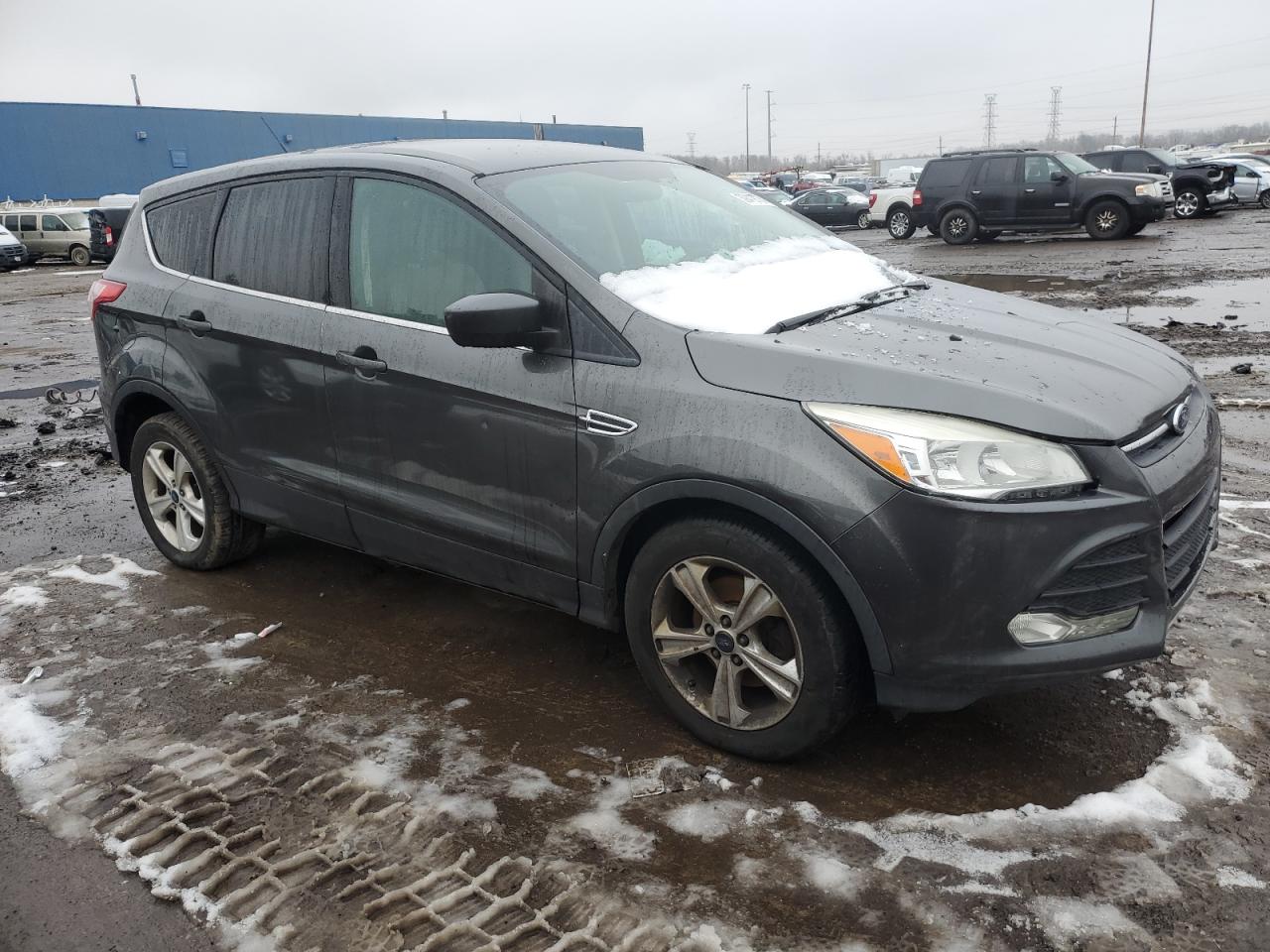 Photo 3 VIN: 1FMCU0G77FUA63517 - FORD ESCAPE 