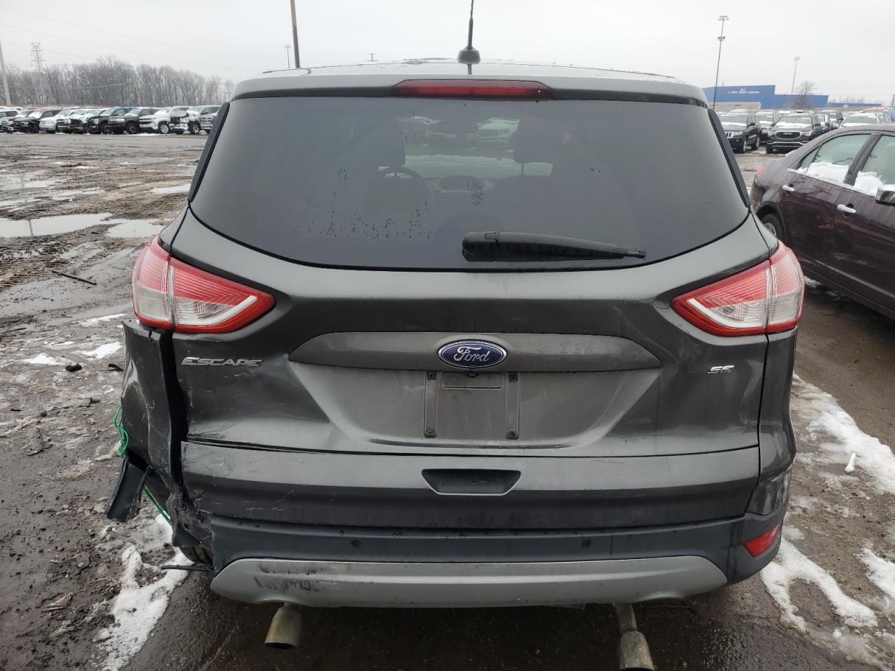 Photo 5 VIN: 1FMCU0G77FUA63517 - FORD ESCAPE 