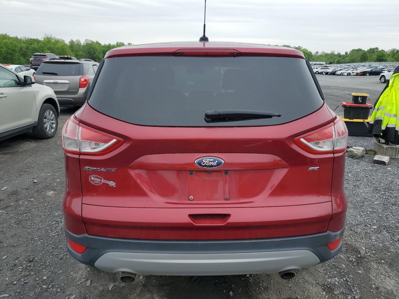 Photo 5 VIN: 1FMCU0G77FUB35767 - FORD ESCAPE 