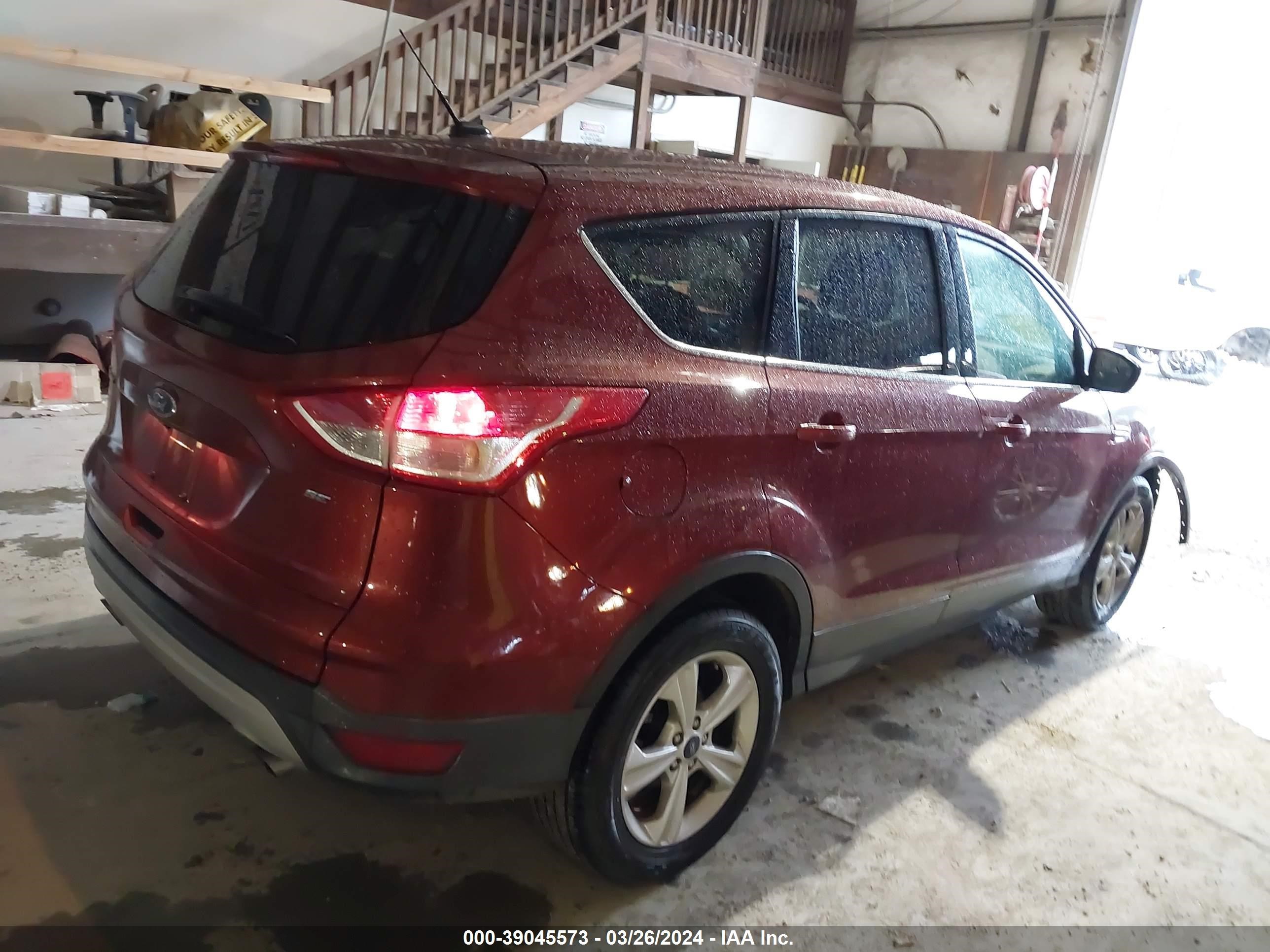 Photo 3 VIN: 1FMCU0G77GUC00845 - FORD ESCAPE 