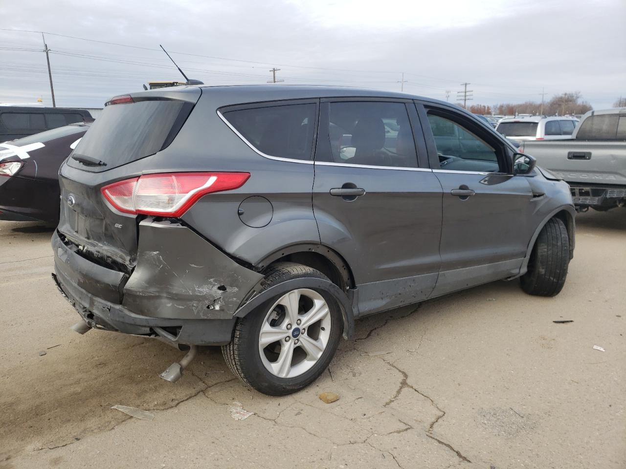 Photo 2 VIN: 1FMCU0G79FUA25612 - FORD ESCAPE 