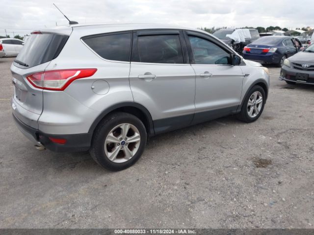 Photo 3 VIN: 1FMCU0G79GUB89864 - FORD ESCAPE 