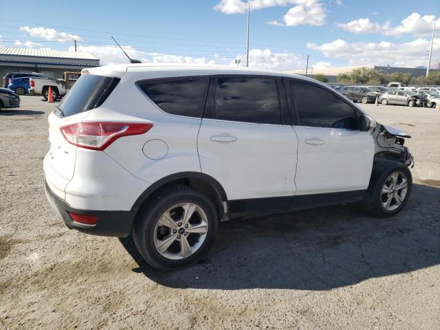 Photo 2 VIN: 1FMCU0G7XFUA09015 - FORD ESCAPE SE 