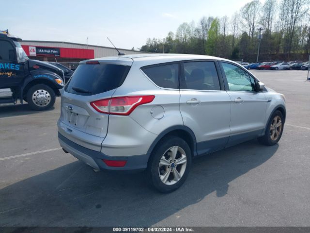 Photo 3 VIN: 1FMCU0G7XFUC31778 - FORD ESCAPE 