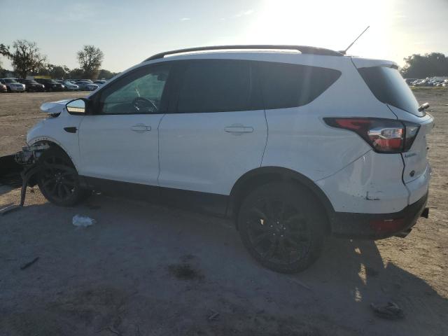 Photo 1 VIN: 1FMCU0G90HUE64850 - FORD ESCAPE SE 