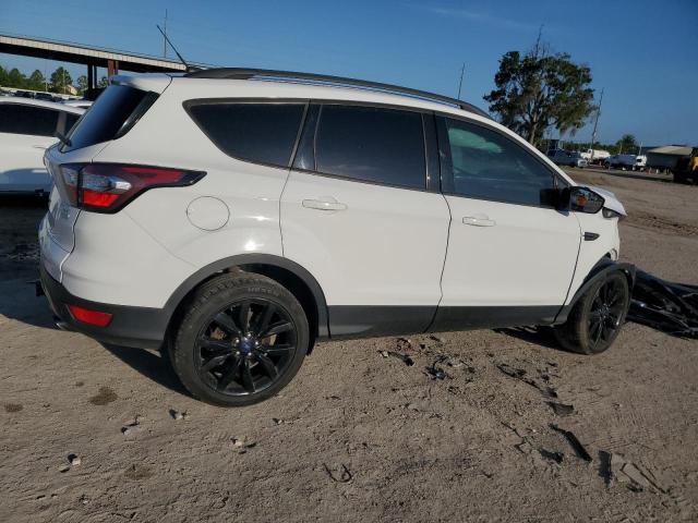 Photo 2 VIN: 1FMCU0G90HUE64850 - FORD ESCAPE SE 