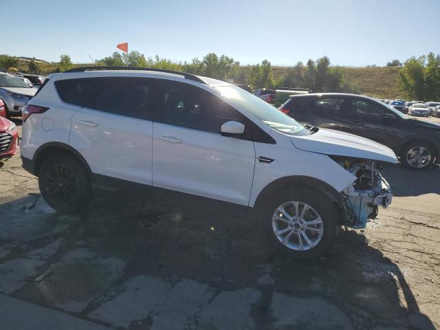 Photo 3 VIN: 1FMCU0G90JUC64945 - FORD ESCAPE 