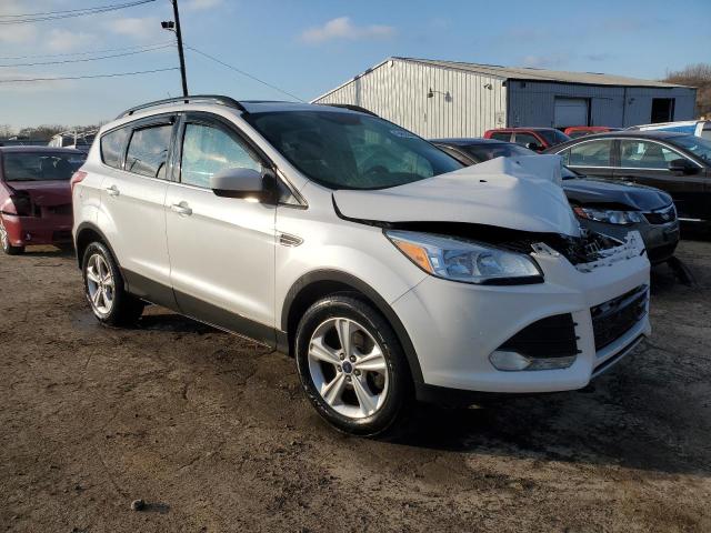 Photo 3 VIN: 1FMCU0G91EUC29272 - FORD ESCAPE 