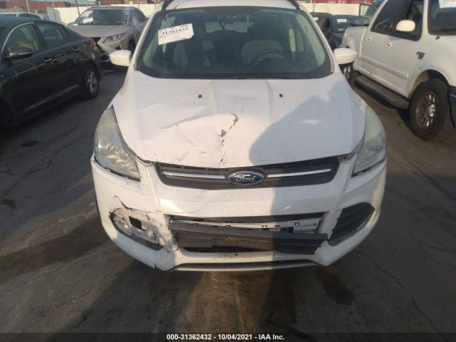 Photo 5 VIN: 1FMCU0G91EUE57319 - FORD ESCAPE 