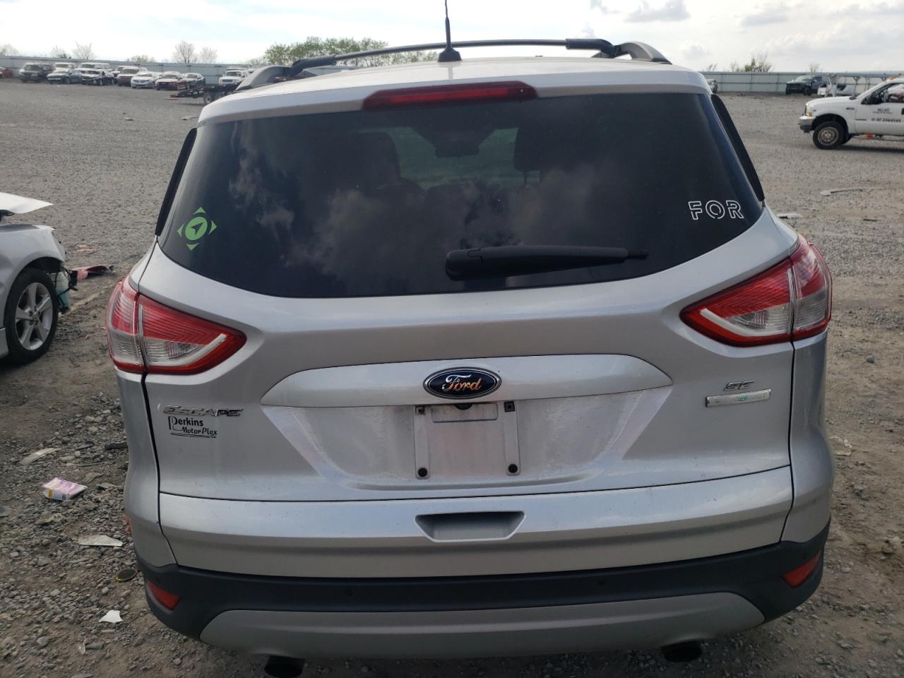 Photo 5 VIN: 1FMCU0G91GUC35267 - FORD ESCAPE 