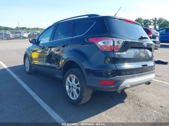 Photo 2 VIN: 1FMCU0G91HUA98400 - FORD ESCAPE 