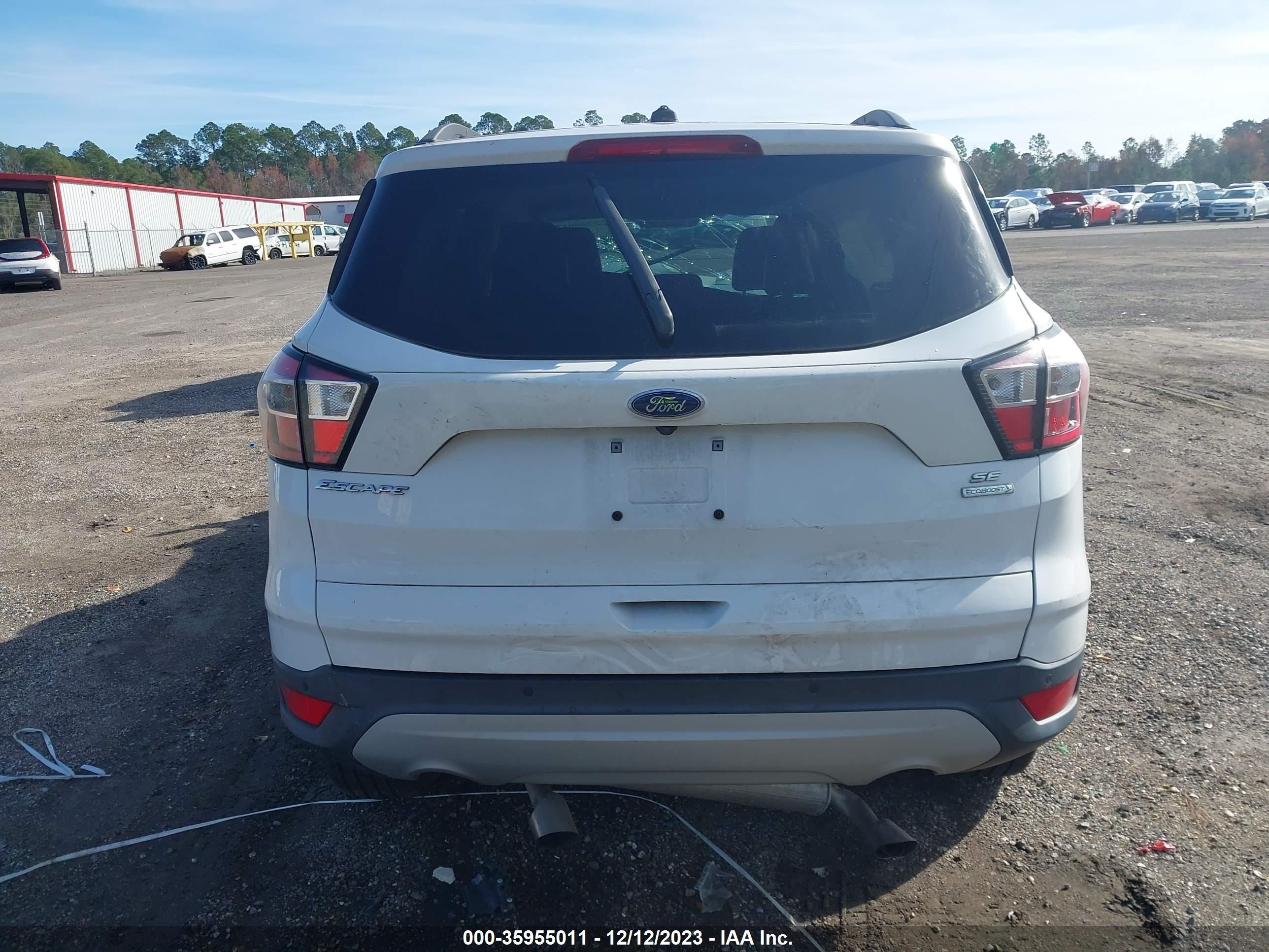 Photo 14 VIN: 1FMCU0G91HUE30495 - FORD ESCAPE 