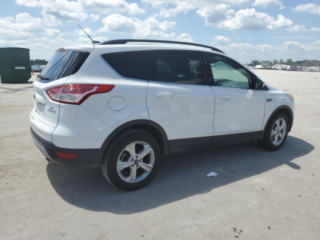 Photo 2 VIN: 1FMCU0G92GUC01614 - FORD ESCAPE 