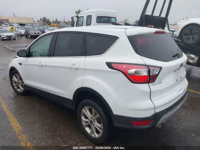 Photo 2 VIN: 1FMCU0G92HUF08590 - FORD ESCAPE 