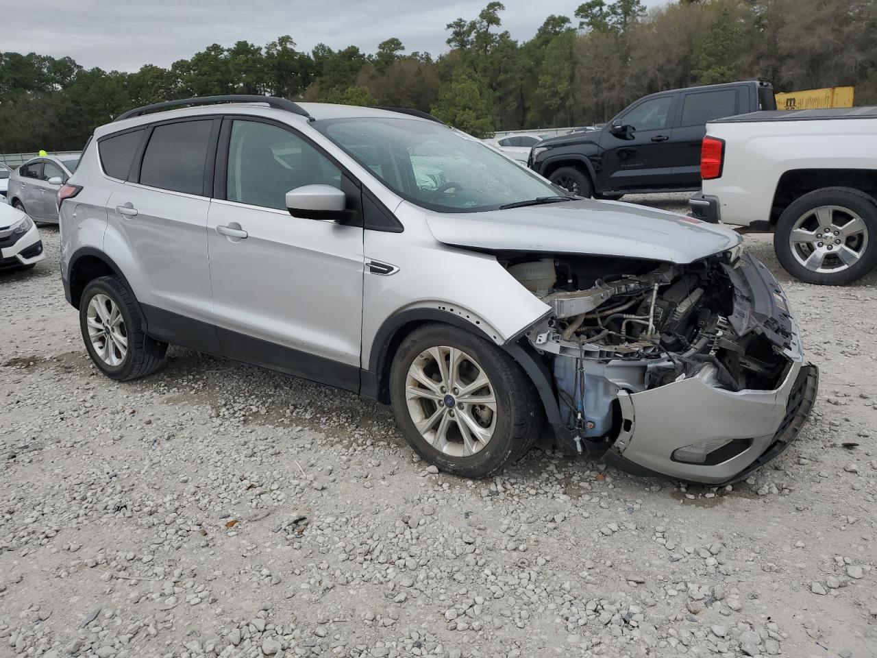 Photo 3 VIN: 1FMCU0G92JUB49537 - FORD ESCAPE 