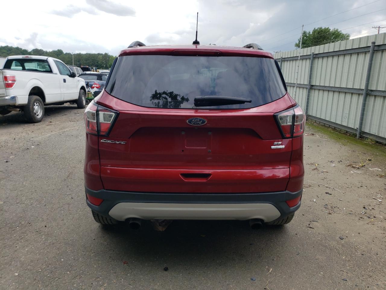 Photo 5 VIN: 1FMCU0G92JUB62644 - FORD ESCAPE 