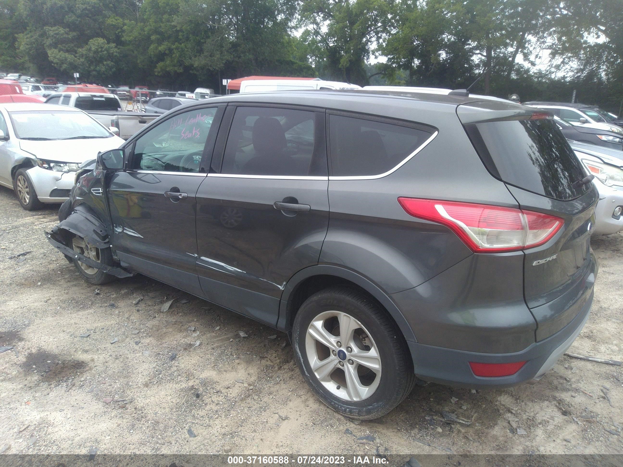 Photo 2 VIN: 1FMCU0G93GUB25076 - FORD ESCAPE 