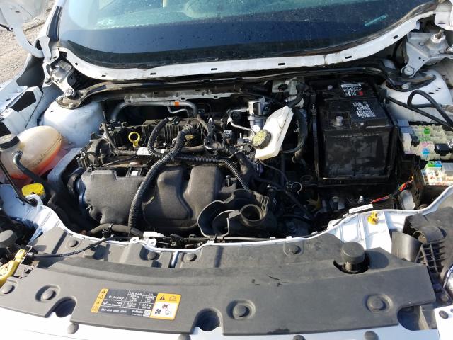 Photo 6 VIN: 1FMCU0G93HUB67524 - FORD ESCAPE 