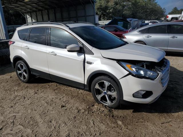 Photo 3 VIN: 1FMCU0G93HUC11389 - FORD ESCAPE SE 