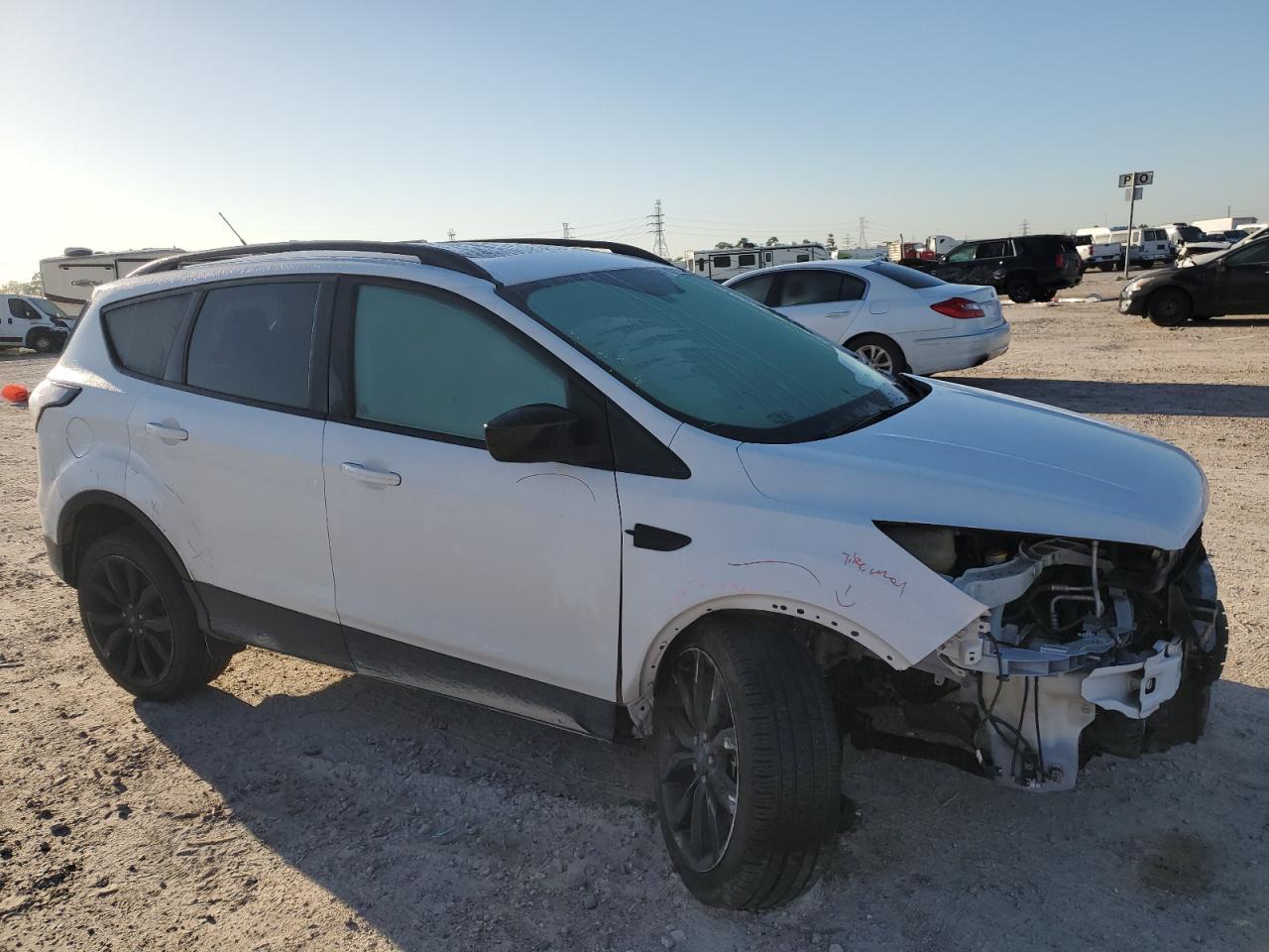 Photo 3 VIN: 1FMCU0G94HUC49097 - FORD ESCAPE 