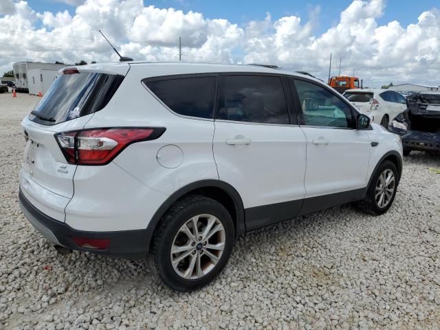 Photo 2 VIN: 1FMCU0G94HUC56261 - FORD ESCAPE SE 