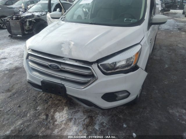 Photo 5 VIN: 1FMCU0G95HUD71287 - FORD ESCAPE 