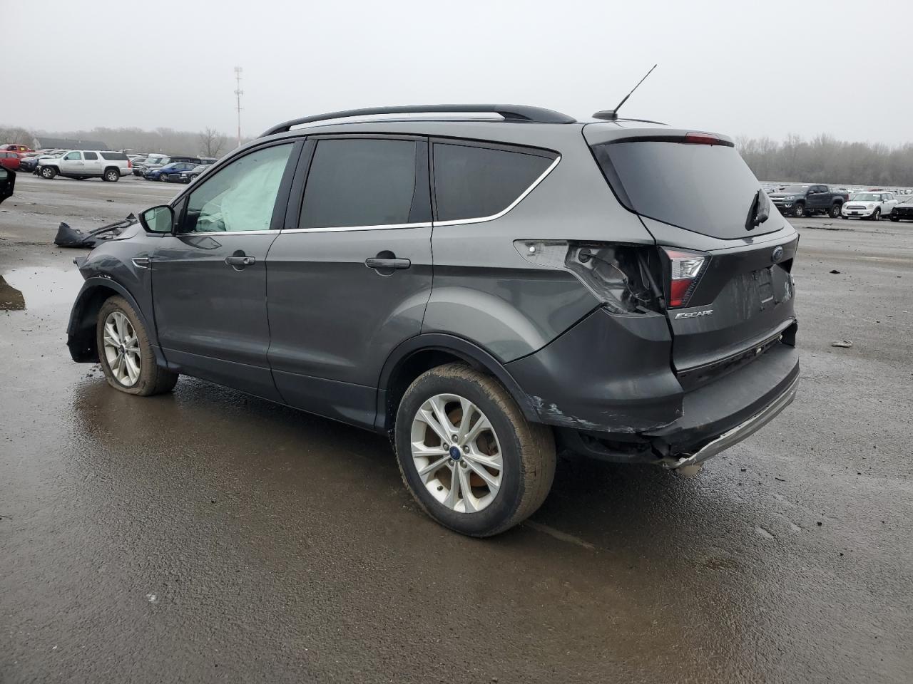 Photo 1 VIN: 1FMCU0G95JUB49354 - FORD ESCAPE 