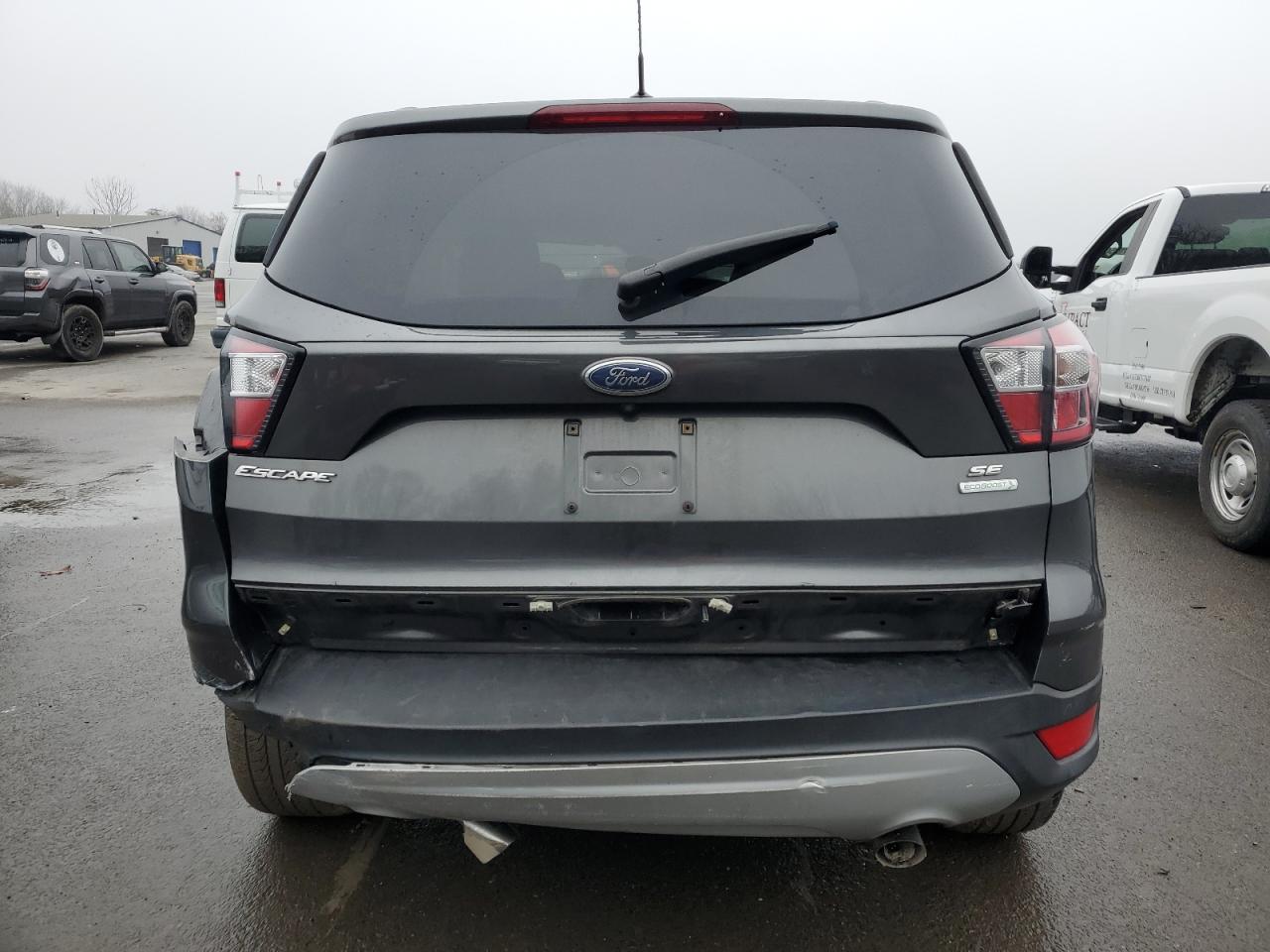 Photo 5 VIN: 1FMCU0G95JUB49354 - FORD ESCAPE 