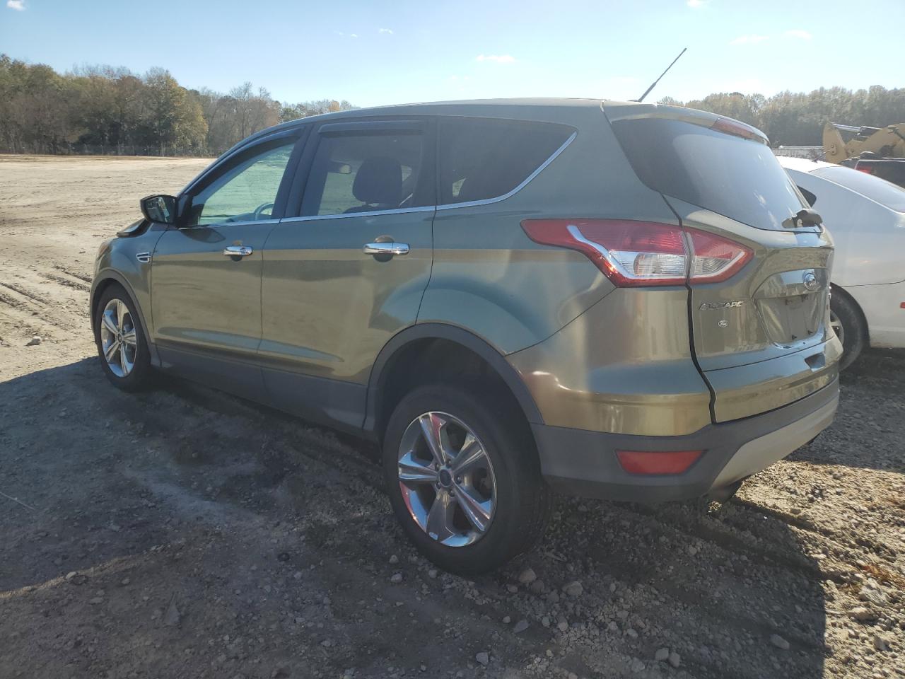 Photo 1 VIN: 1FMCU0G96EUA06631 - FORD ESCAPE 