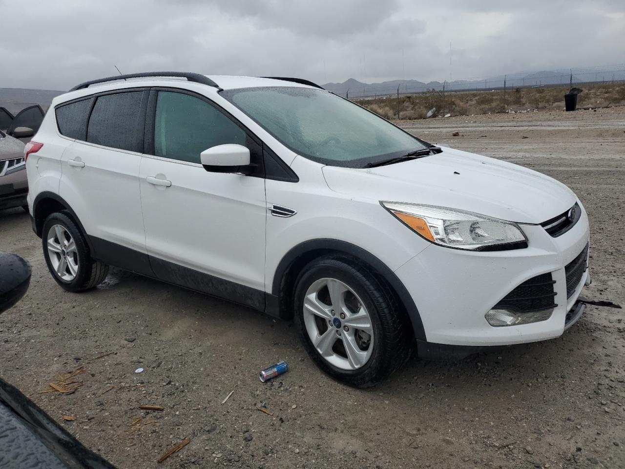 Photo 3 VIN: 1FMCU0G96FUA43518 - FORD ESCAPE 