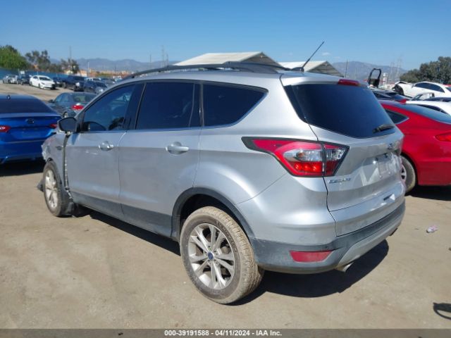 Photo 2 VIN: 1FMCU0G96HUA23532 - FORD ESCAPE 