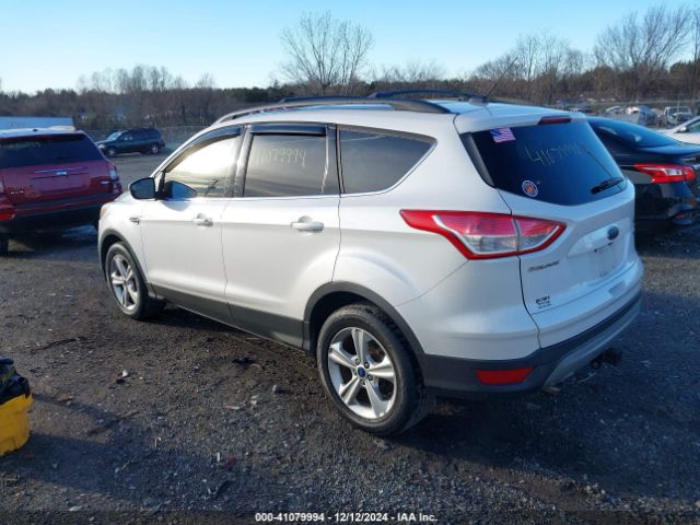 Photo 2 VIN: 1FMCU0G98FUA57033 - FORD ESCAPE 