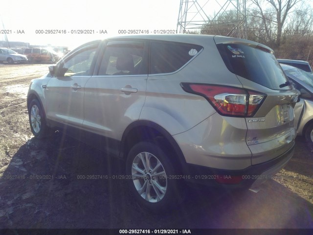 Photo 2 VIN: 1FMCU0G98HUB91379 - FORD ESCAPE 