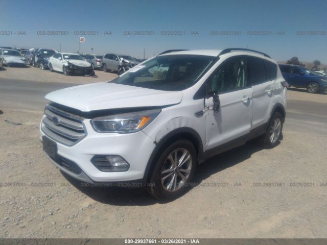 Photo 1 VIN: 1FMCU0G98JUC38514 - FORD ESCAPE 