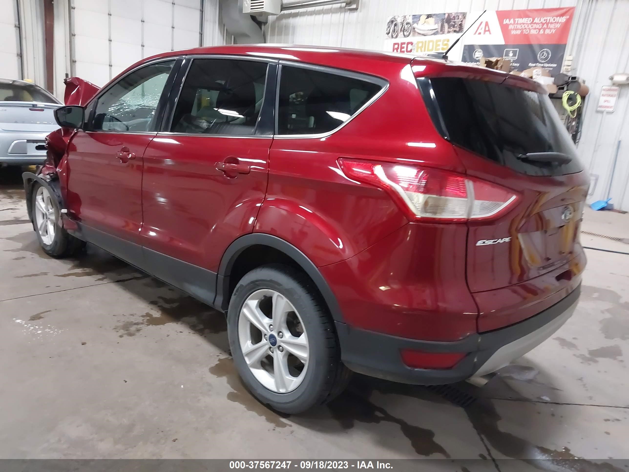 Photo 2 VIN: 1FMCU0G99GUA54577 - FORD ESCAPE 