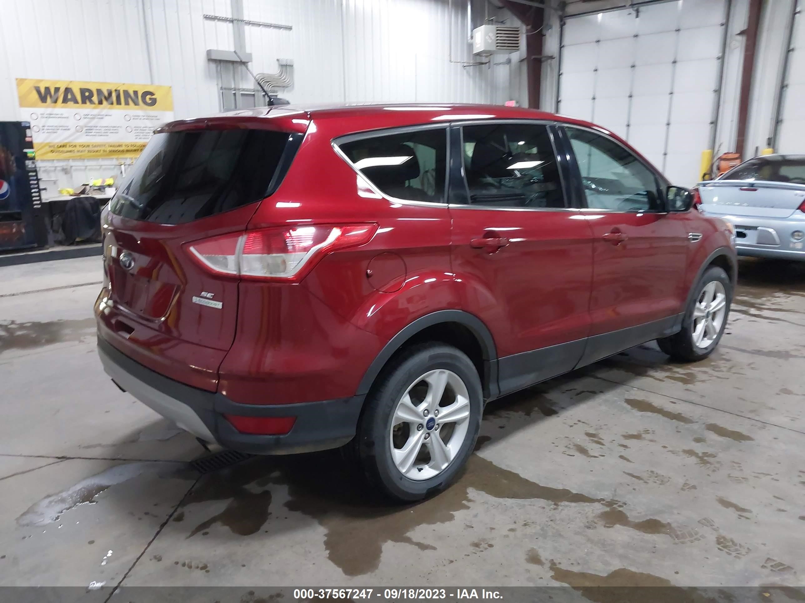 Photo 3 VIN: 1FMCU0G99GUA54577 - FORD ESCAPE 