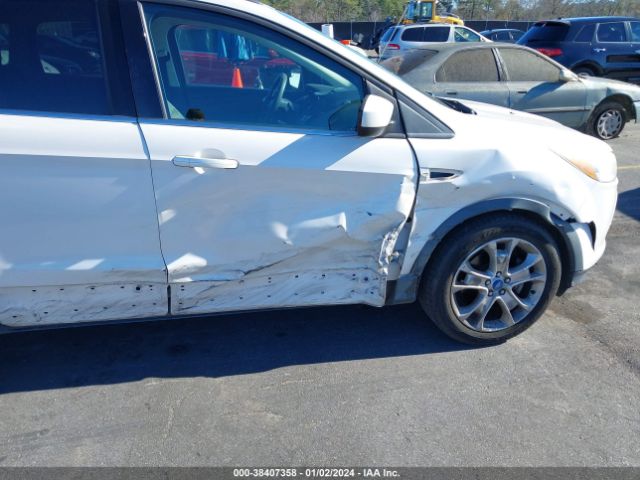 Photo 5 VIN: 1FMCU0G9XDUC08127 - FORD ESCAPE 