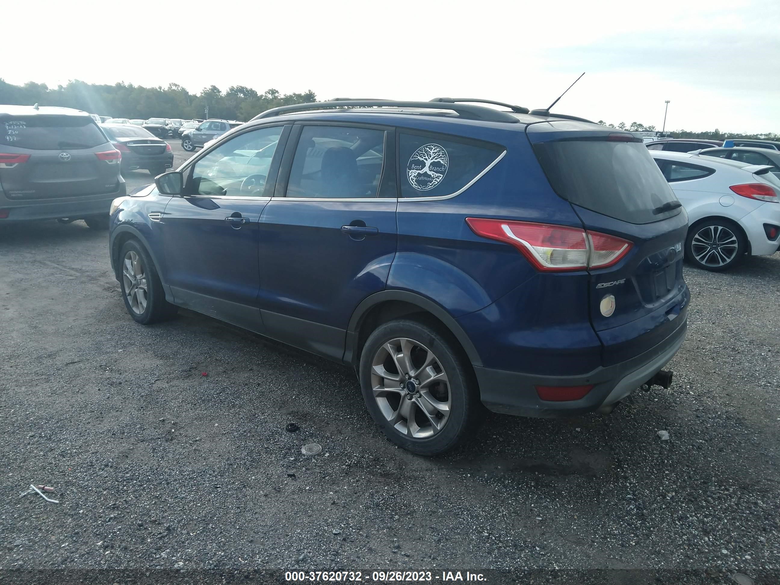 Photo 2 VIN: 1FMCU0G9XEUB64146 - FORD ESCAPE 