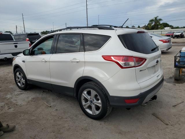 Photo 1 VIN: 1FMCU0G9XFUA39570 - FORD ESCAPE 