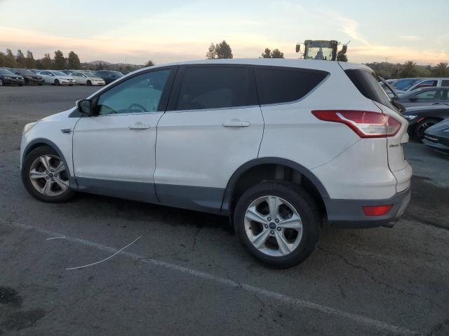 Photo 1 VIN: 1FMCU0G9XGUB61752 - FORD ESCAPE SE 