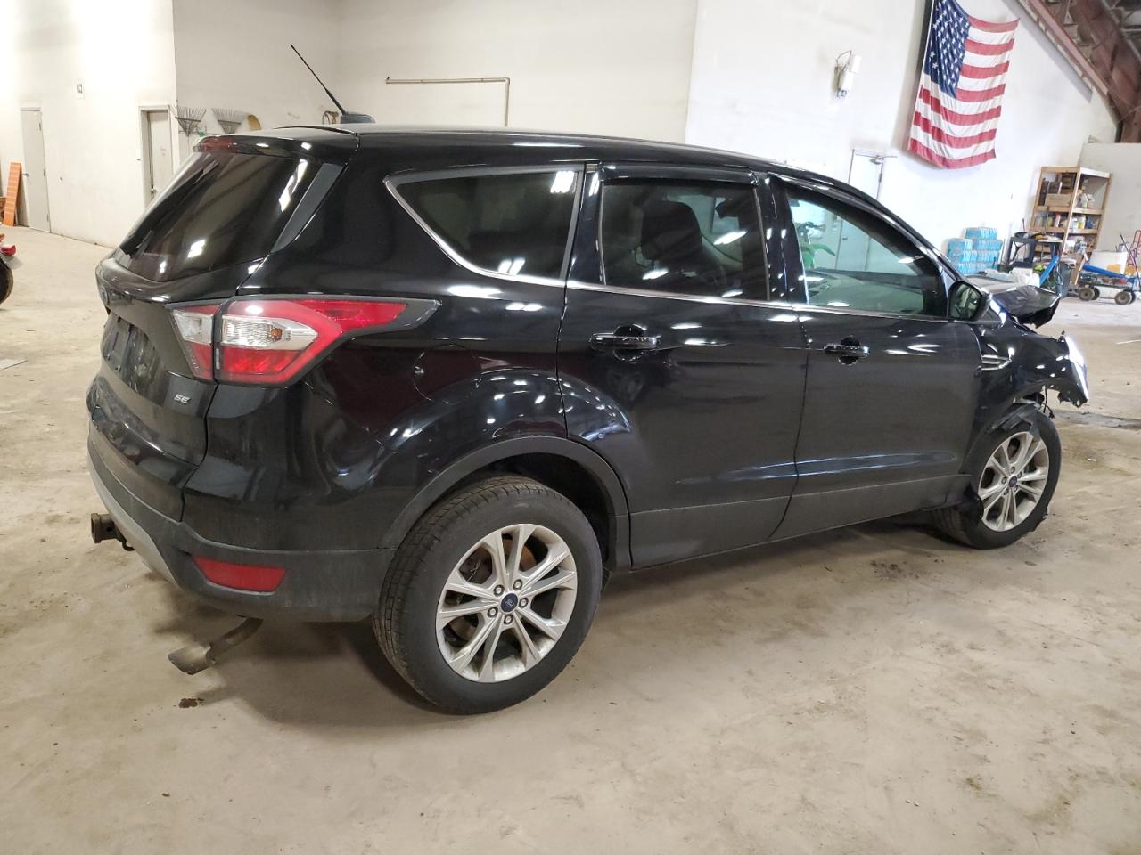 Photo 2 VIN: 1FMCU0G9XHUB15016 - FORD ESCAPE 