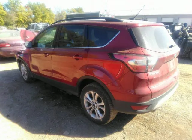 Photo 2 VIN: 1FMCU0G9XJUB47101 - FORD ESCAPE 