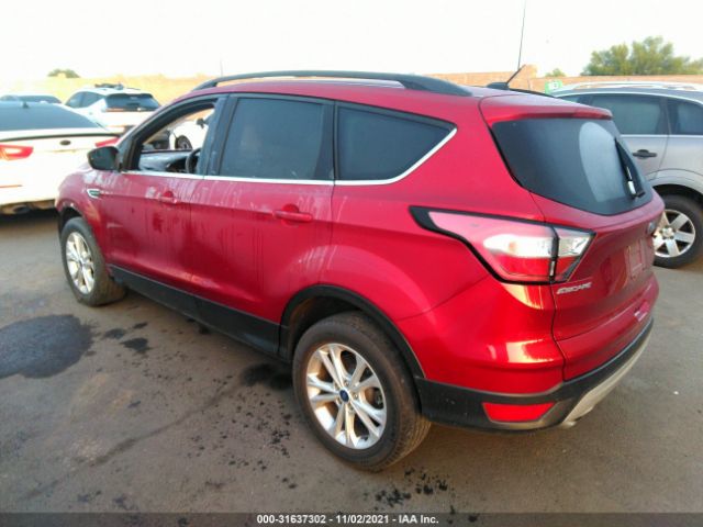 Photo 2 VIN: 1FMCU0G9XJUC64967 - FORD ESCAPE 